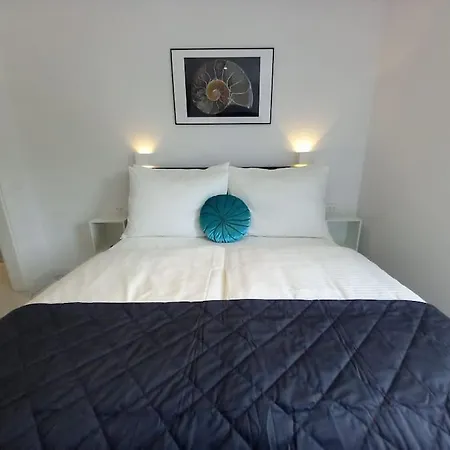 Luxury Beachfront Penthouse With Whirlpool And Spacious Rooftop Terrace,